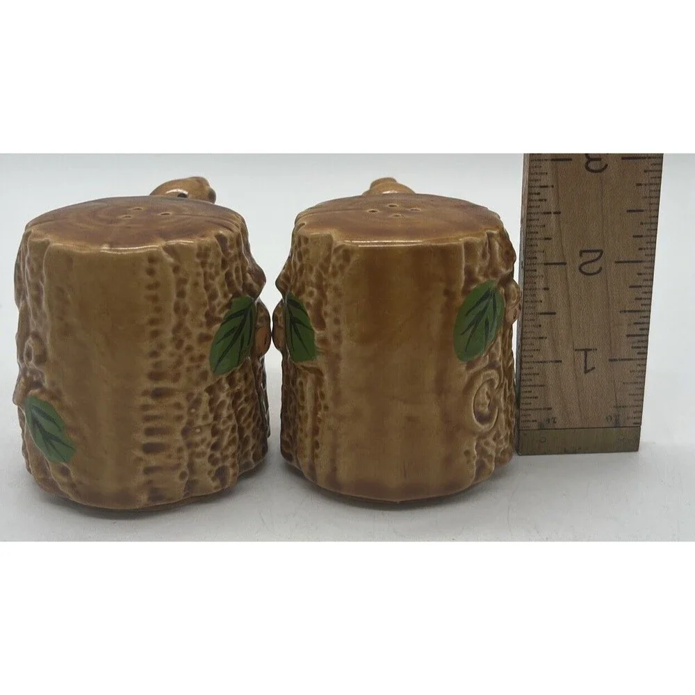 Vintage Ceramic Squirrel Tree Log Souvenir Canada Salt Pepper Shakers Japan